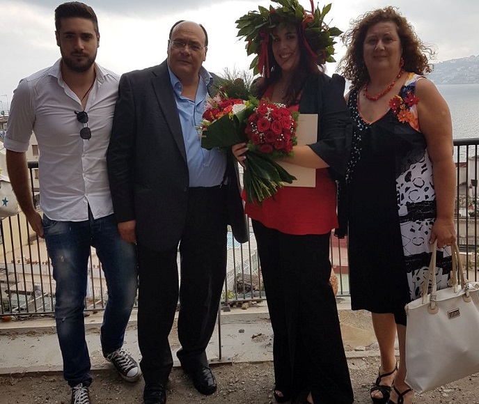 Milena Ferraro con la mamma Letizia-papà Francesco ed il fratello Serafino