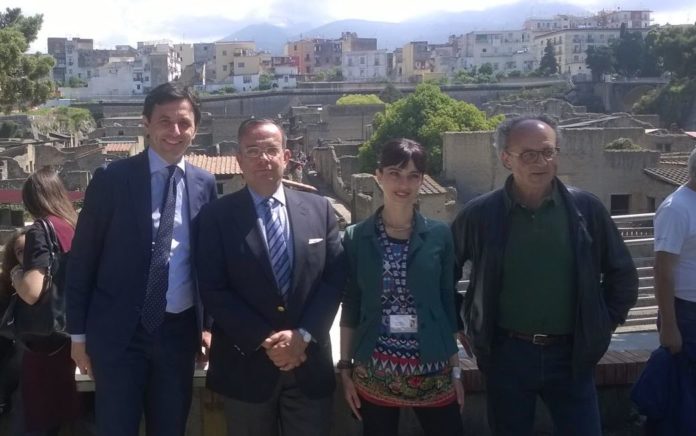 Console di Spagna in visita a Scavi di Ercolano