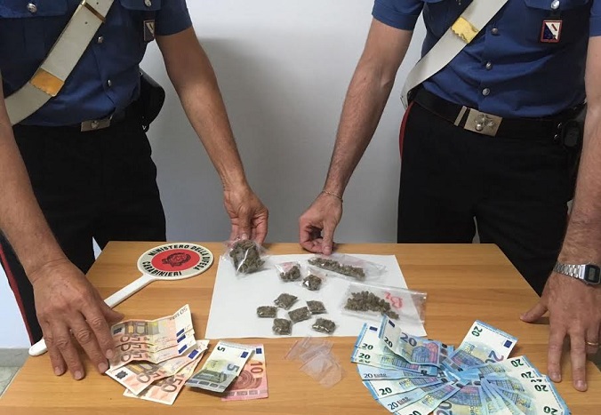 droga e soldi - arresto- carabinieri