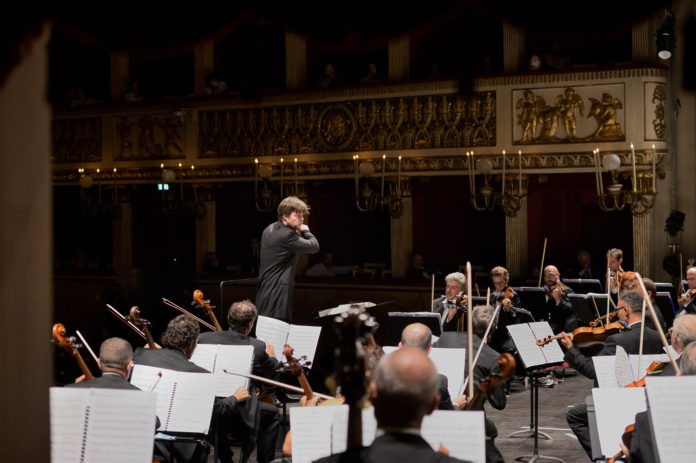 Juraj Valcuha_Mahler I Symphony_©Mario Wurzburger_San Carlo